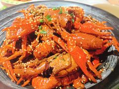 -肥肥虾庄·金牌油焖大虾(汉街SKP店)