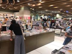 -诚品(信义店)