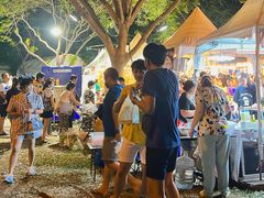 -皇家田广场(อนุสาวรีย์ทหารอาสา)