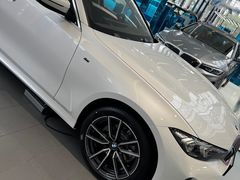 -上海宝信宝马4S店