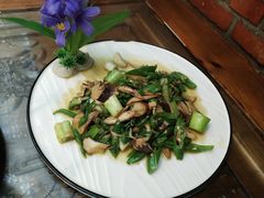 -阿鹏故事云南野生菌火锅(人民路店)