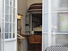 -Line 咖啡(石厦花园店)