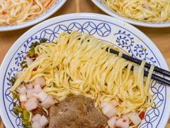 -李与白包子铺(桐梓林店)