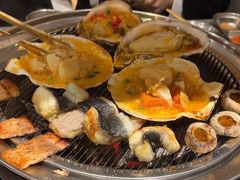 -围炉肉舍•炭烤活鳗•丹东海鲜烤肉(步行街店)