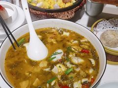 -江城小馆陕南妈妈菜·全球旅行餐厅(钟楼店)