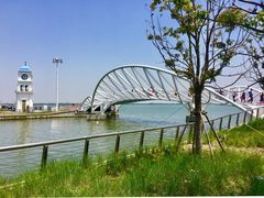 -滴水湖