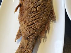 东平湖爆煎鱼-老牌坊鲁菜名店(聊城美食岛店)