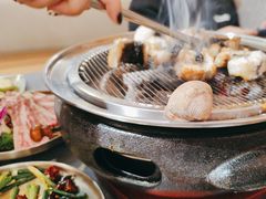 -围炉肉舍•炭烤活鳗•丹东海鲜烤肉(步行街店)