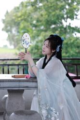 -一揽芳华汉服旗袍体验馆(拙政园店)