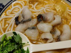-鑫花溪牛肉米粉(东环大润发店)