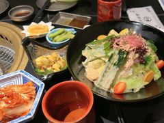 -山川小町·极番烧肉(新地假日广场店)