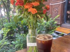 -蓝壁虎咖啡酒馆