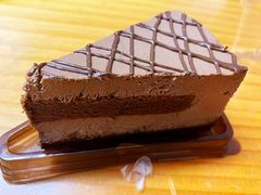 -红宝石·鲜奶小方·海派西点房(控江店)