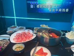 -唯爱KTV聚会餐厅(仙林东城汇店)