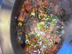 -山河屯铁锅炖鲜鹅·东北菜(开发区一店)