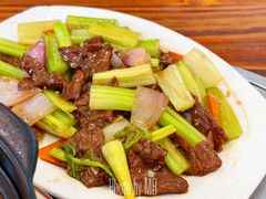芹菜炒牛肉-富哥食店