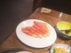 -明洞阿姨·韩式酱蟹烤肉·创意料理(三元桥店)