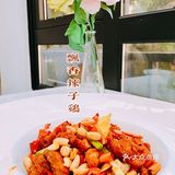 阳光房有景观位，很适合小聚或宴请