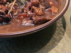 -老码头黑皮肘子锅包肉(赣水路店)