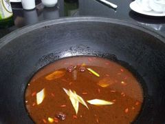 铁锅鱼的汤底-金明姬铁锅炖(东坝店)