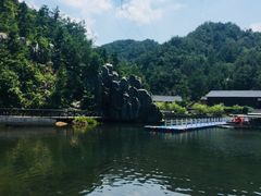 -玻璃桥景区石牛寨