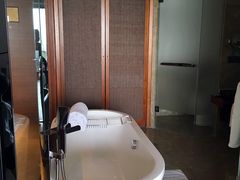 -三亚湾海居铂尔曼度假酒店