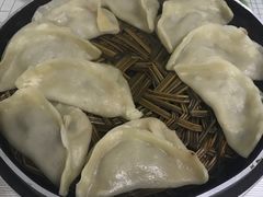 -金城包子牛肉灌汤包(台东四路店)