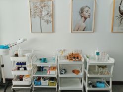 -YooMee优美智能科技美肤机构