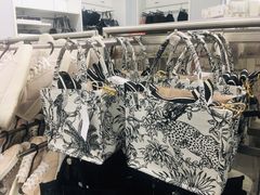 -H&M(来又来时尚购物广场店)