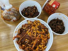 -鑫记婆婆兔·成都特产·兔头手撕兔(太古里店)