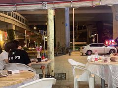 -老街烧烤大排档·地道湖北菜·龙虾馆(汉口火车站店)