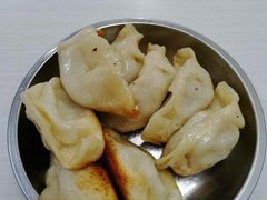 -黄阿姨锅贴大王(万航渡路店)