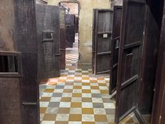 -吐斯廉屠杀博物馆