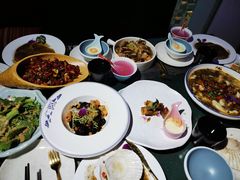 -忘忧草融合私房菜(红鼎国际店)
