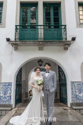 -现代经典婚纱摄影