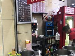 -江三王记牛杂馆(总店)
