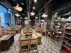 大堂-破瓦寒窑·地摊烤羊排