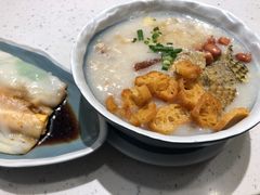 金牌荔湾艇仔粥-华辉拉肠(宝华店)