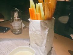 笔筒色拉-穹六人间 people 6(岳阳路店)