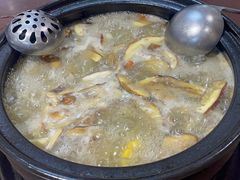-菌之家·专业纯野生菌火锅·特色炒菌