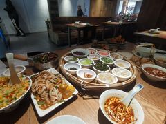 -包整·丝娃娃(一览甲秀楼风景店)