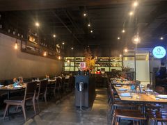 -Carbon莫卡哆·意大利复古集市餐厅(杭州大厦店)