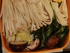 -润园四季椰子鸡火锅(海上世界店)