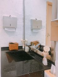 -简法造型·品牌形象店