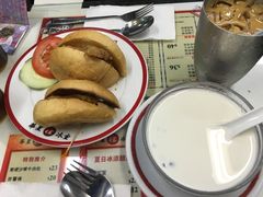 特色猪扒包-华星冰室(湾仔店)