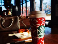 -星巴克(西安曲江银泰店)