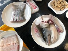 脆肉鲩鱼头-正能量脆肉鲩火锅