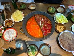 -萍姐火锅·公路夜市(武汉首店)