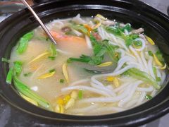 云南过桥米线-云海肴·汽锅鸡·云南菜(高德置地店)
