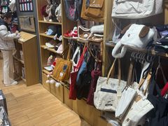 -九木杂物社(凯德大峡谷店)